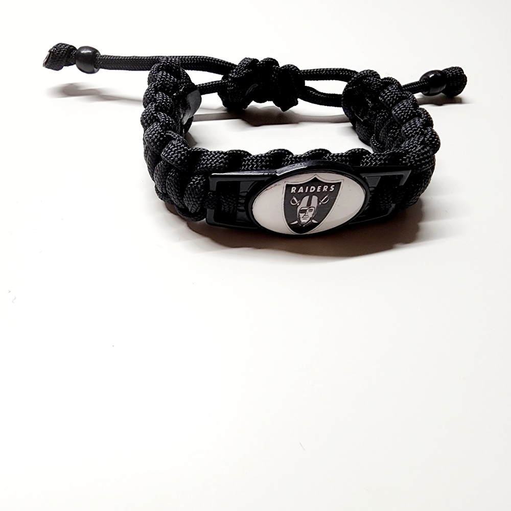 Las Vegas Raiders Adjustable Charm Bracelet Fan Apparel & Souvenir NFL - Picture 2 of 4